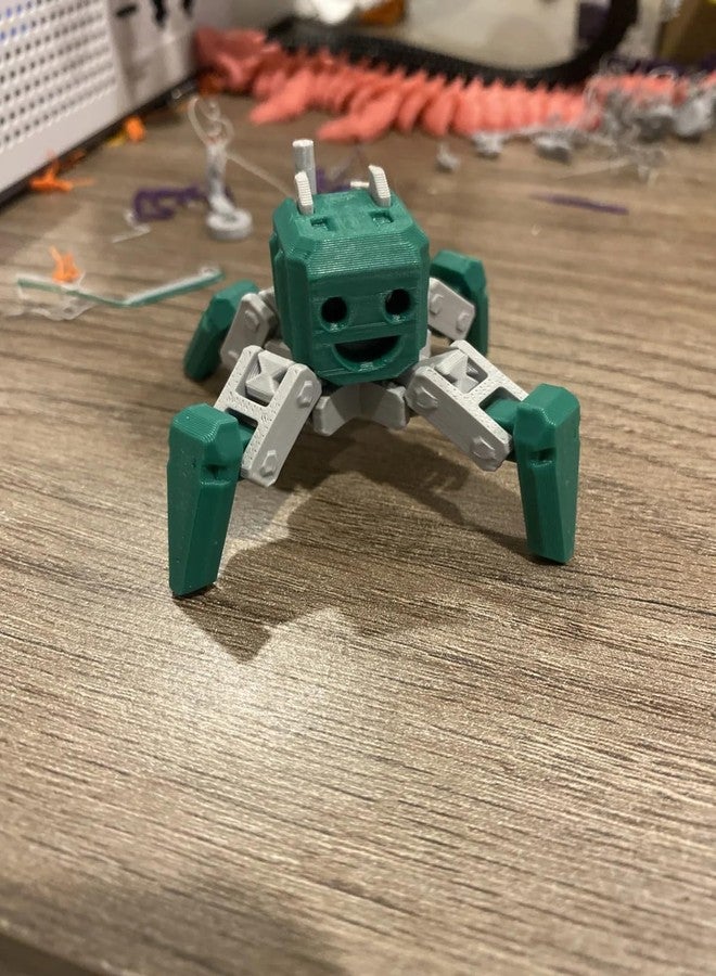 مجسم روبوت مفصلي مطبوع بتقنية الطباعة ثلاثية الأبعاد، متعدد الألوان، لعبة مكتبية قابلة للتحريك - Image 2