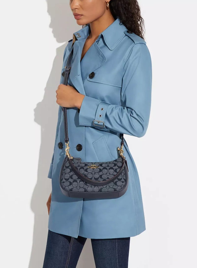 كوتش اوت ليت حقيبة كتف تيري من كوتش أوتلت سيجنال - Image 3