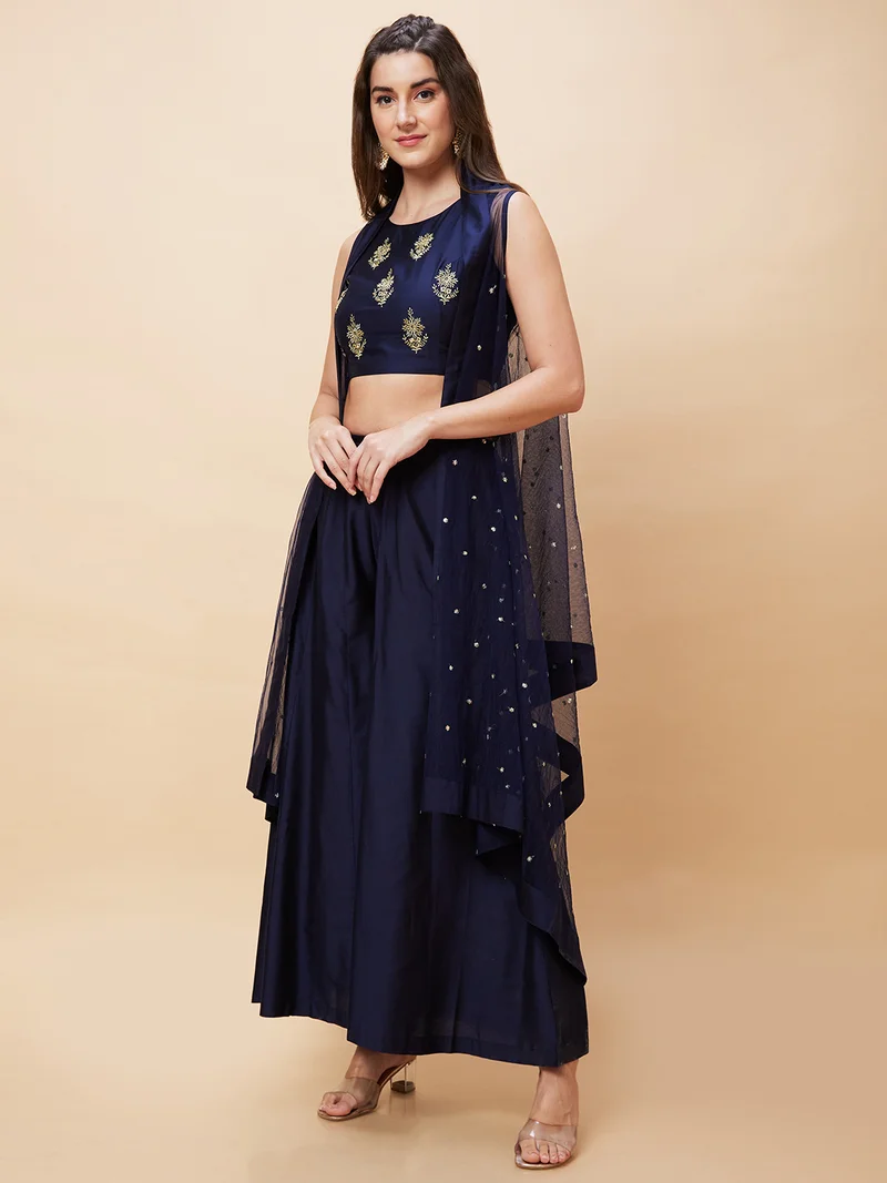 جلو باص Women Embroidered Ethnic Crop Top With Longline Shrug & Palazzos