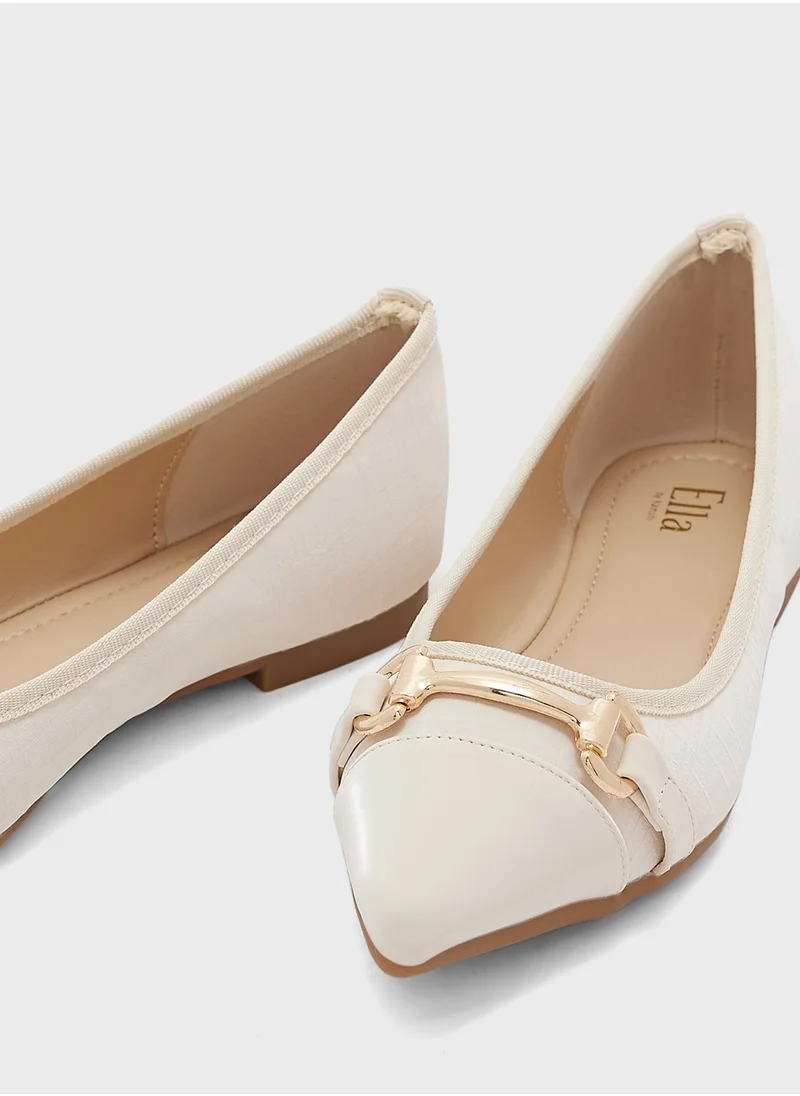 ELLA Horse Bit Trim Pointed Flat Shoe