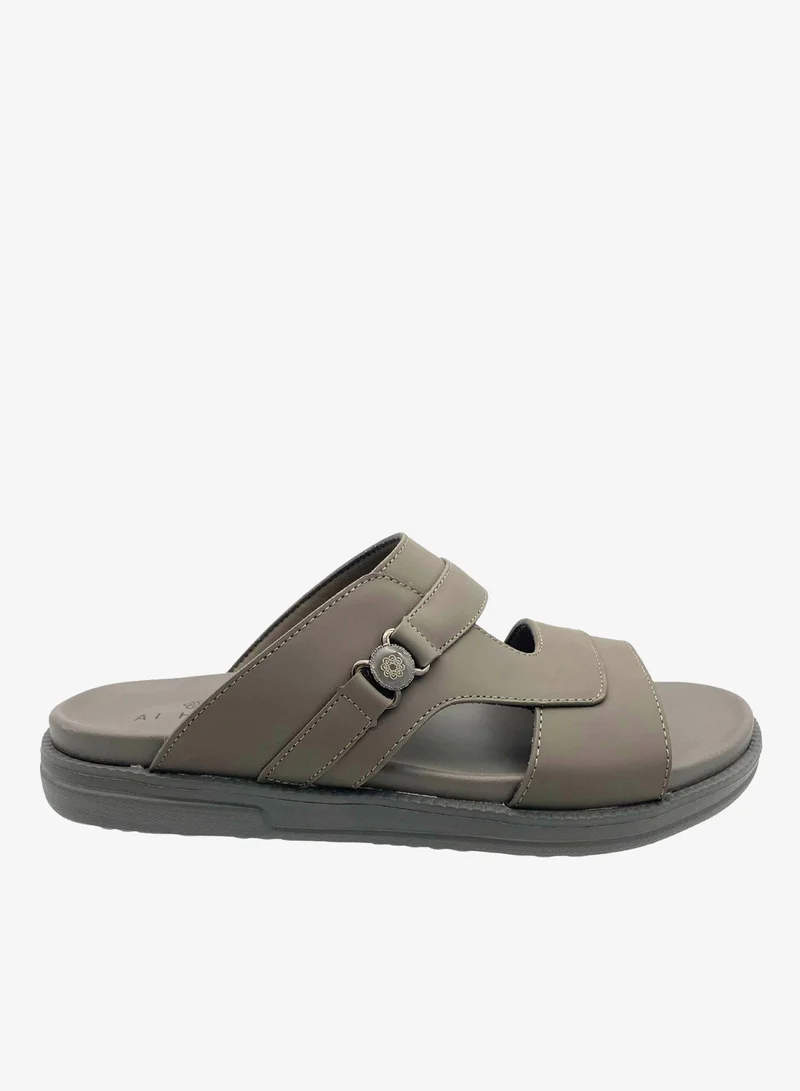 الهدف صنادل الواحة العربية