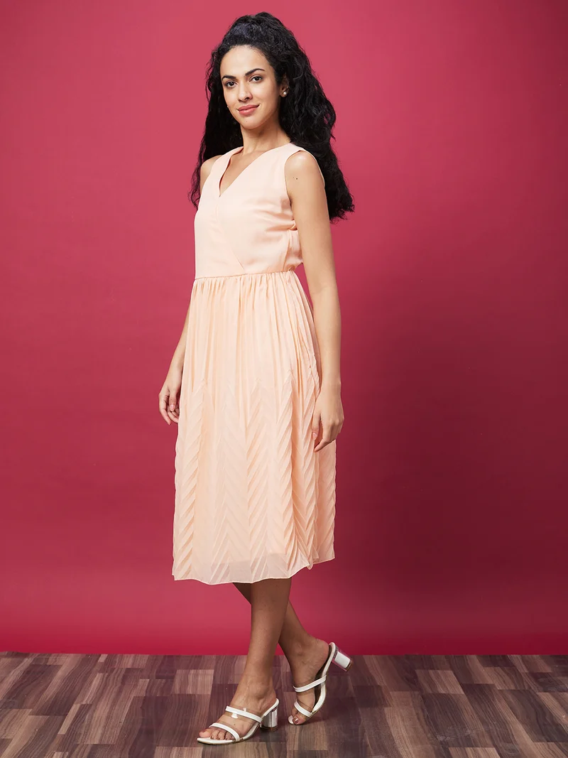 globus Globus Women V-Neck Gathered Detail Fit & Flare Dress