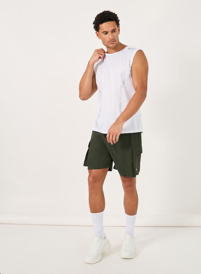 Styli Regular Fit Woven 7inch Cargo Athleisure Shorts - Image 2