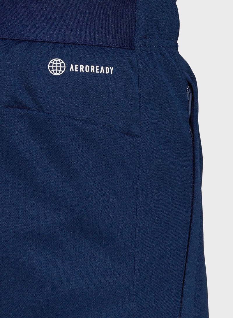 اديداس شورت أساسي بشعار الماركة - Image 5