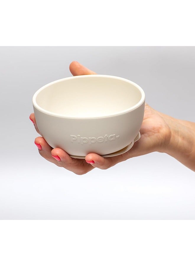 Pippeta The Pippeta Silicone Suction Bowl is designed to make mealtime easier, cleaner, and stress-free for both babies and parents. Featuring a strong suction base, it stays securely in place to help reduce spills and mess during feeding. Made from BPA-free, food-grade silicone, it is safe, soft, and durable for everyday use. The unbreakable design makes it perfect for little ones learning to eat independently. Easy to clean and convenient to use, it is both microwave and dishwasher safe. A practical feeding essential that supports smoother, mess-free mealtimes. - Image 5