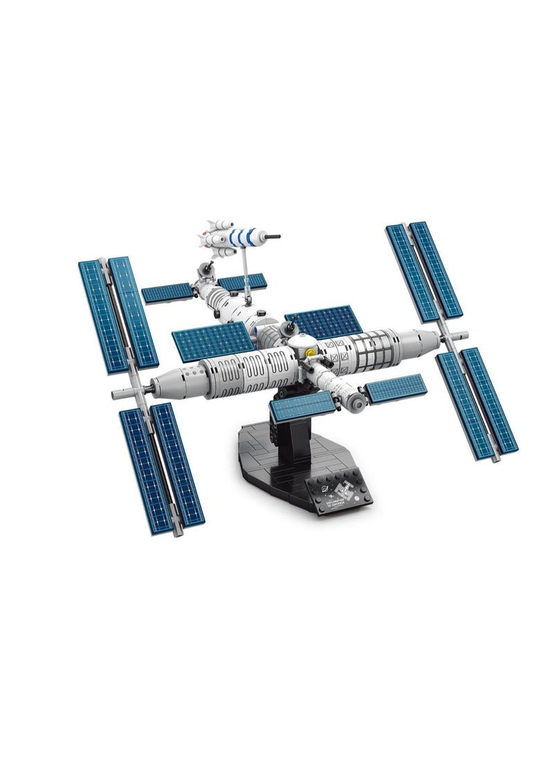 Space Station 465pcs Assembly Set Toys, Large Building Block Puzzle Game, Best Learning And Role-Playing, Suitable Gifts For Boys And Girls Over 6 Years Old  - Image 1