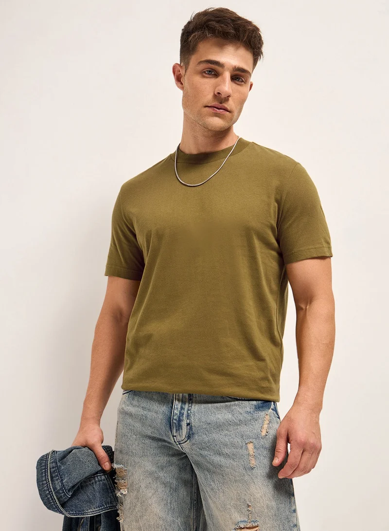THE BEAR HOUSE Men's Cotton T-Shirt Soft and Breathable Classic Fit Size S Casual Comfortable Everyday Wear Perfect for All Seasons Ideal for Work, Travel, and Leisure Versatile Style