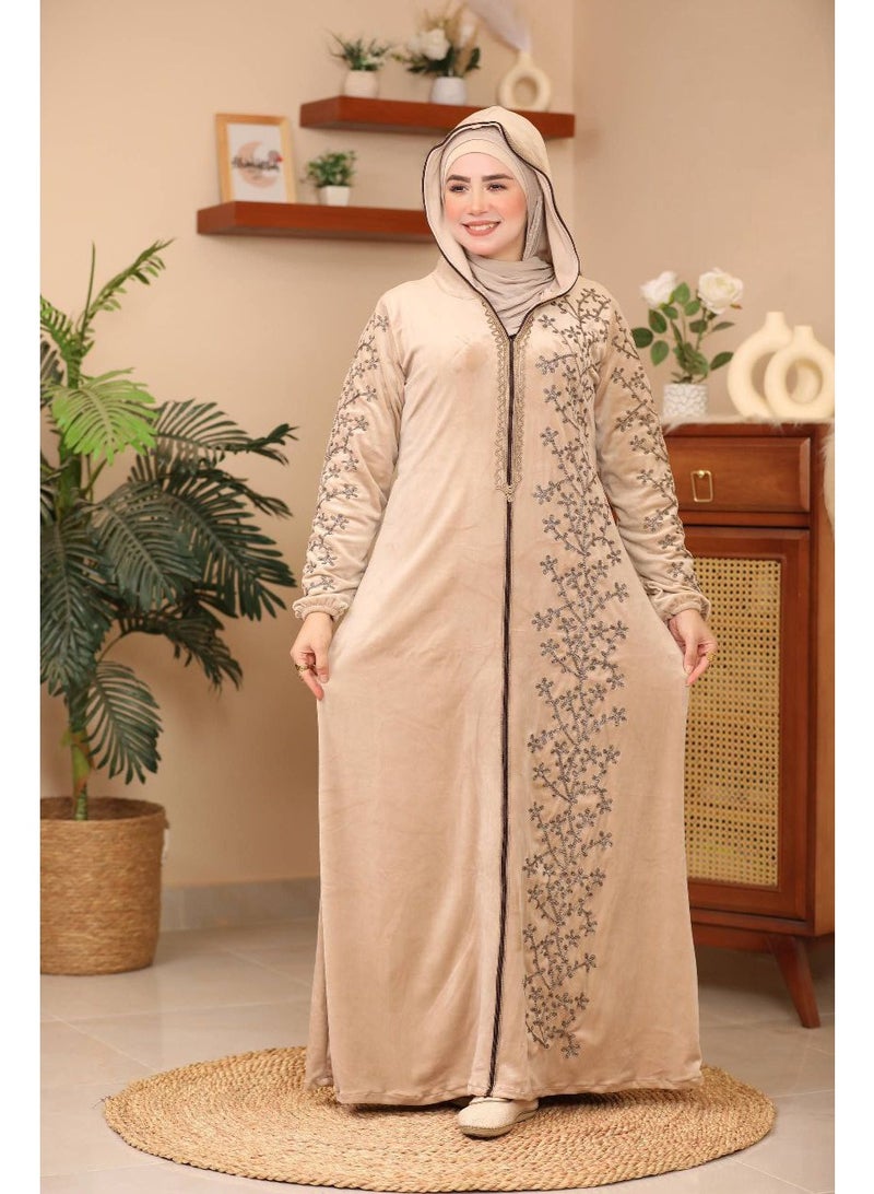Women's winter velvet abaya for receiving guests and going out – silk and oxidized embroidery – soft Heidi fabric - Image 4