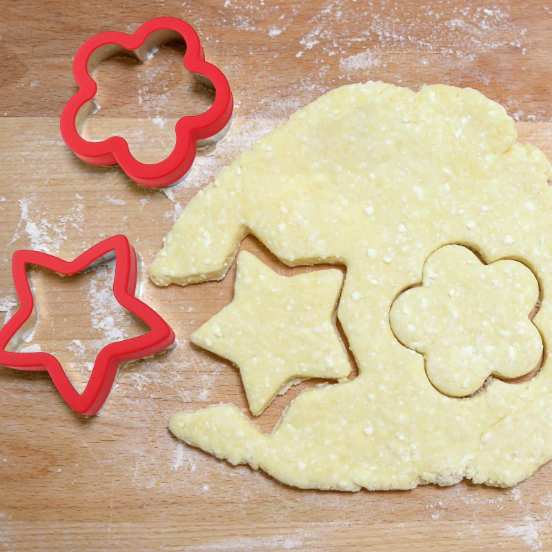 ALL-TOP ALLTOP Flower Cookie Cutter Set â€“ 4 Different Sizes of Scalloped Stainless Steel Biscuit Cutters for Baking, Donut, English Muffin, and More - Image 4