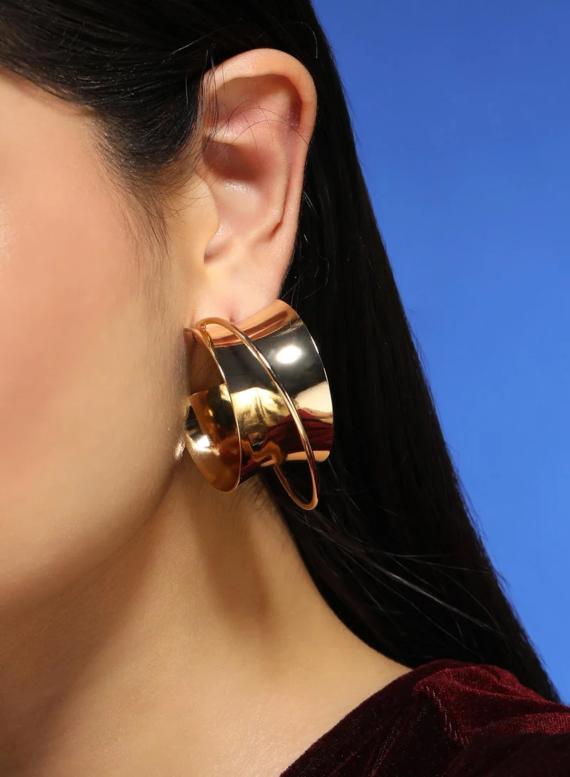 سوهي أقراط نسائية نصف دائرية سميكة بلون ذهبي كاليفورنيا