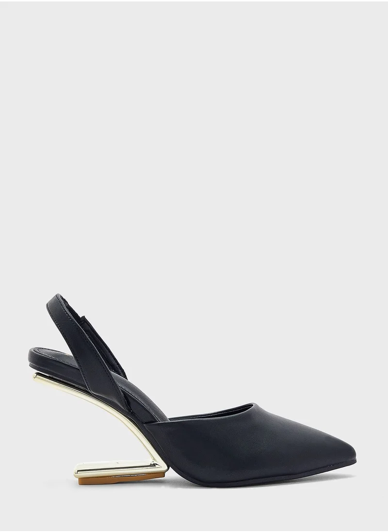 ايلا Interest Heel Pointed Pump