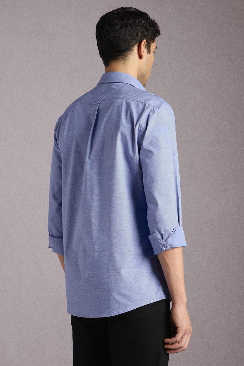 LOUIS PHILIPPE قميص قطن ضيق للرجال من لويس فيليب (LYSFCSLBV39256_أزرق متوسط 39) - Image 3