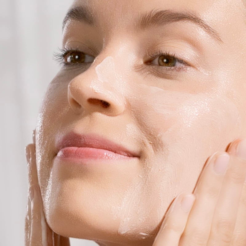 TATCHA تاتشا التنظيف العميق | منظف عميق للمسام وغسول وجه مقشر لتقليل الزيت الزائد وشد المسام | 150 مل / 5 أونصة - Image 3