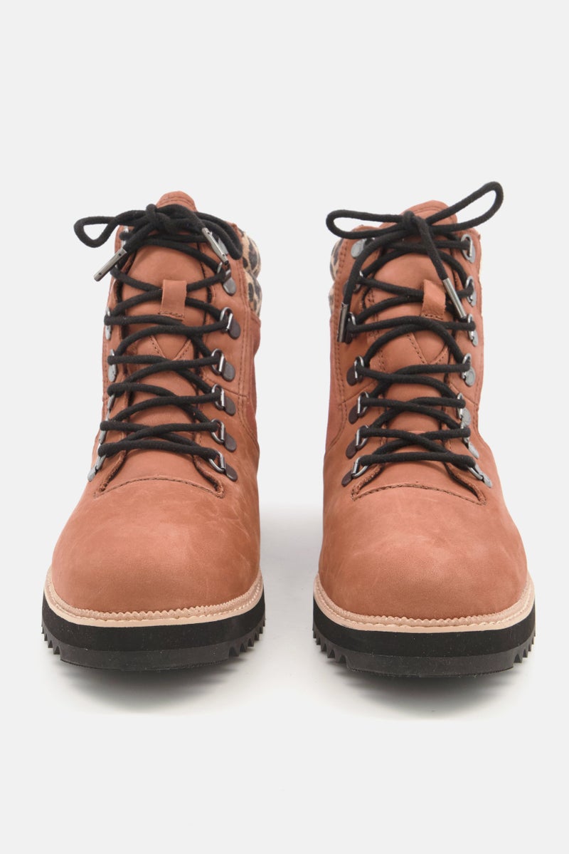 TOMS Women Mojave Lace Up Ankle Boots, Brown Combo - Image 3
