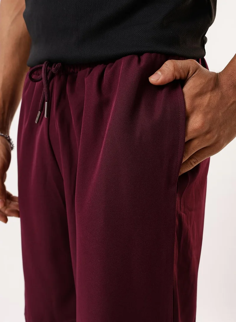 Dennis Lingo Men's Wine 100% Polyester Solid Knee Length Athleisure Relaxed Athleisure Shorts