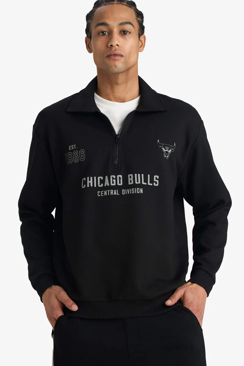 DeFacto Relax Fit Chicago Bulls Licensed Long Sleeve Sweatshirt