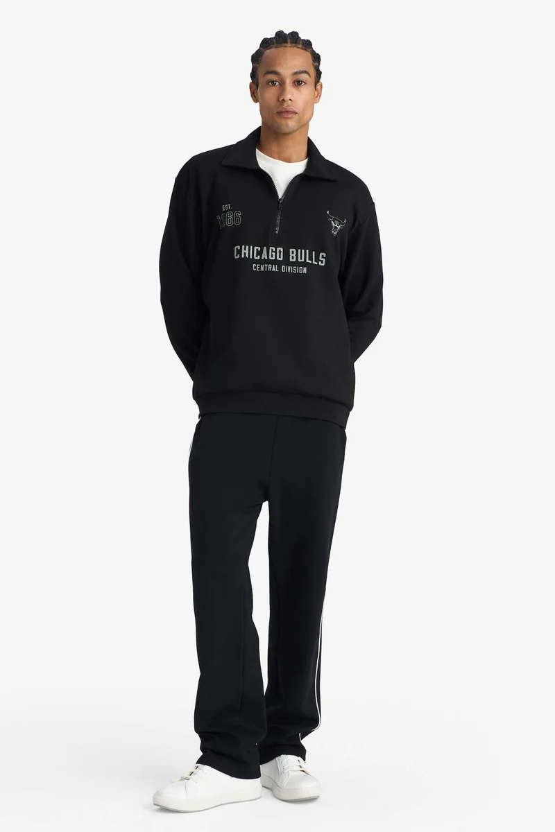 DeFacto Relax Fit Chicago Bulls Licensed Long Sleeve Sweatshirt