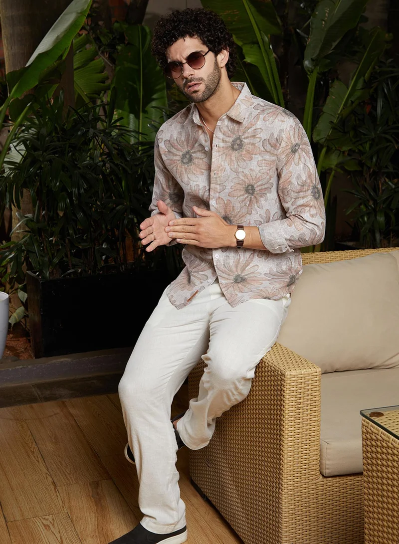 Campus Sutra Campus Sutra Men's Chesntnut Brown Gloomy Daisy Shirt For Casual Wear | Spread Collar | Long Cuffed Sleeves | Button Closure | Shirt Crafted With Comfort Fit For Everyday Wear