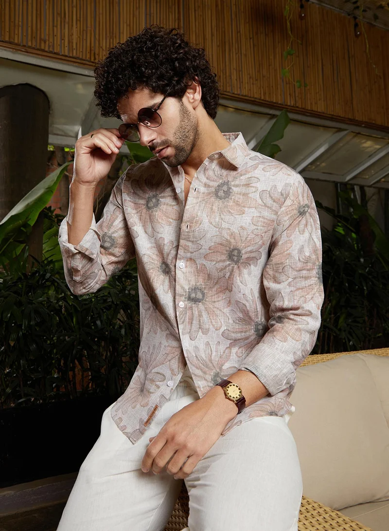 Campus Sutra Campus Sutra Men's Chesntnut Brown Gloomy Daisy Shirt For Casual Wear | Spread Collar | Long Cuffed Sleeves | Button Closure | Shirt Crafted With Comfort Fit For Everyday Wear