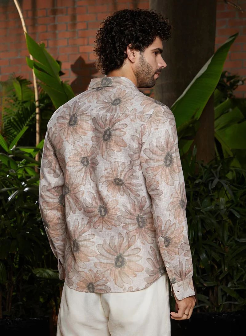 Campus Sutra Campus Sutra Men's Chesntnut Brown Gloomy Daisy Shirt For Casual Wear | Spread Collar | Long Cuffed Sleeves | Button Closure | Shirt Crafted With Comfort Fit For Everyday Wear