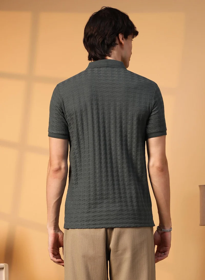 Campus Sutra Men's Charcoal Grey Houndstooth-Textured Polo T-Shirt