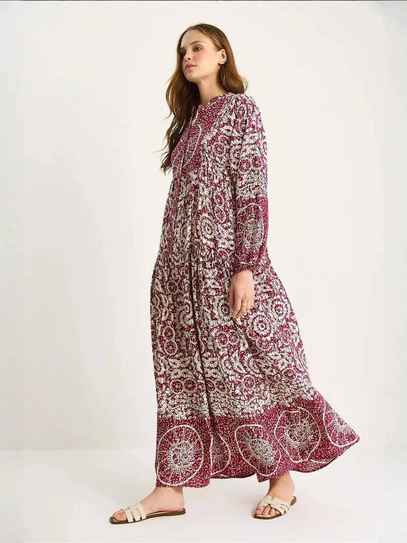 Bianco Lucci Patterned Maxi Dress with V-neck and Button Closure