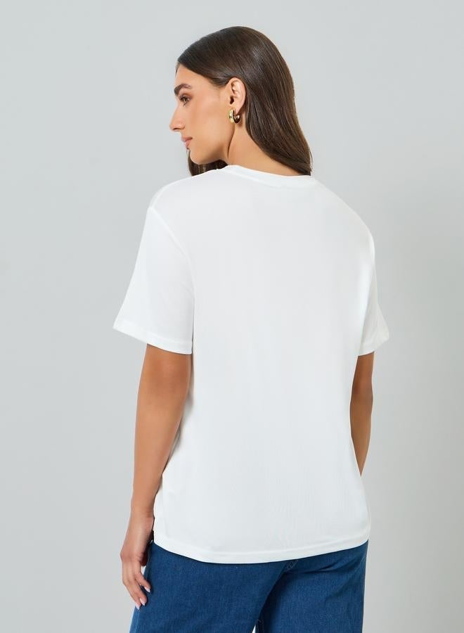 Styli Women White Slogan Oversized T-Shirt - Image 4
