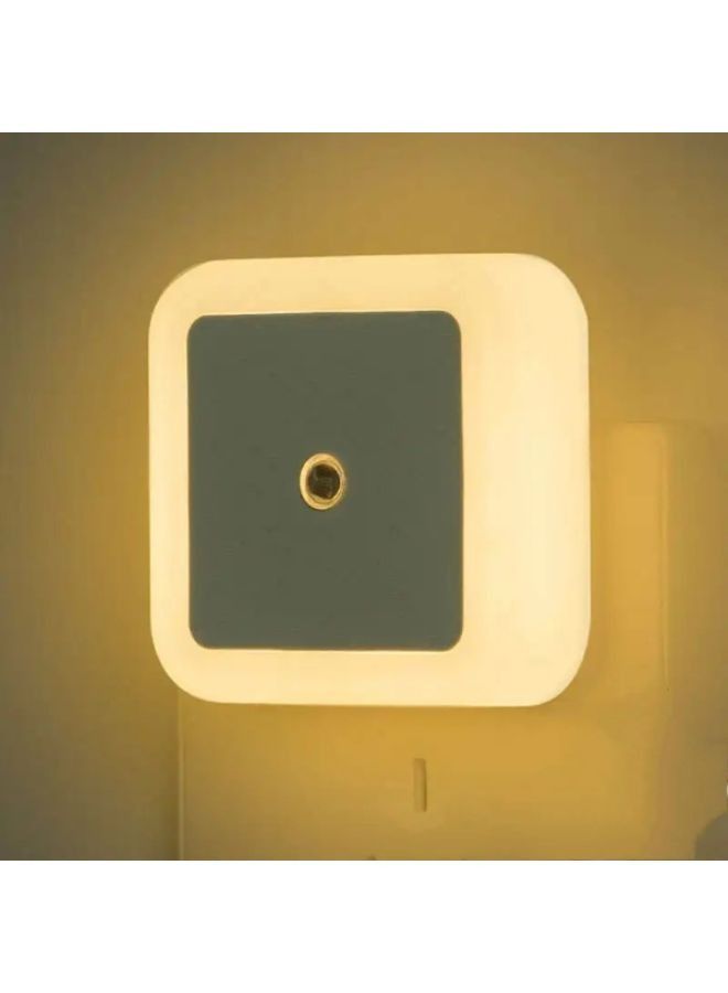 LED Plug-in Night Light سوبر ذكي المقبس الغسق لأضواء استشعار الفجر