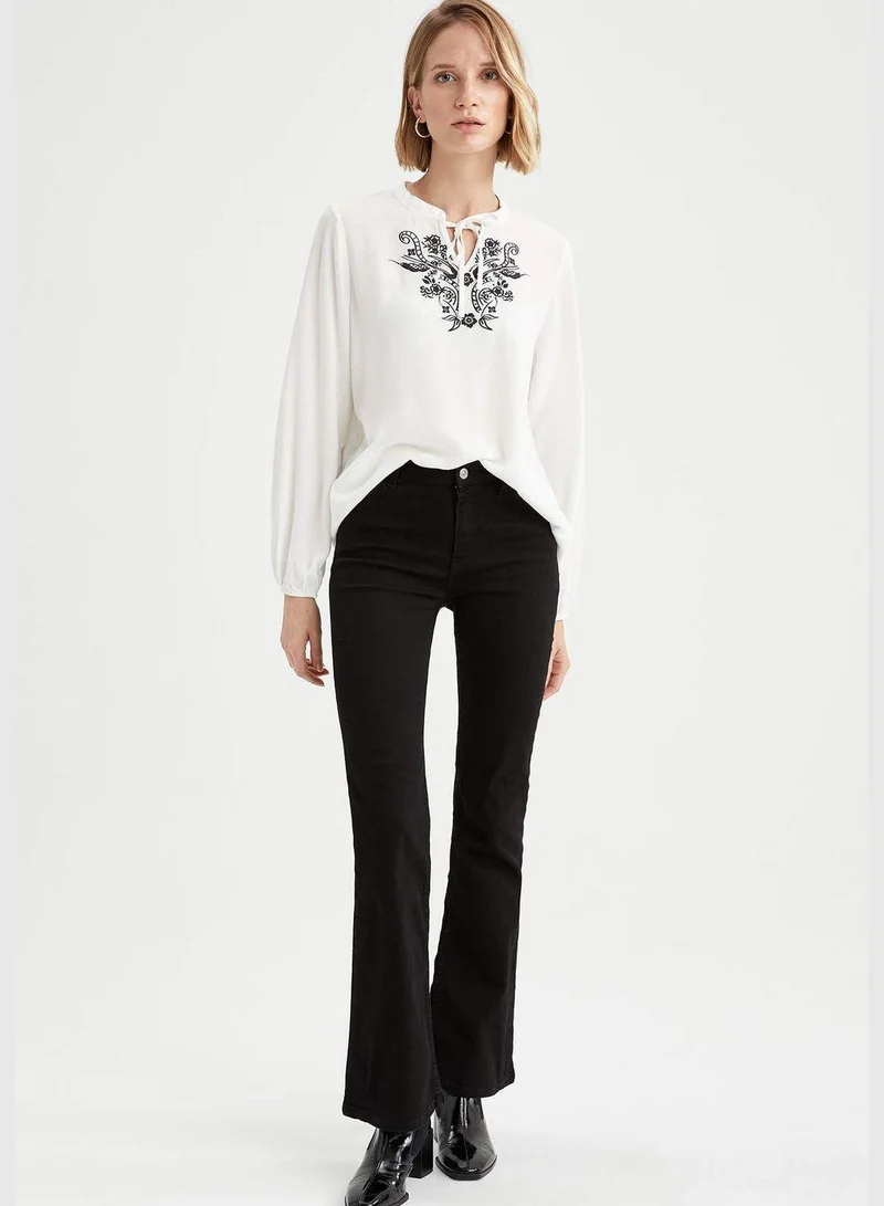 ديفاكتو Regular Hem 3/4 Sleeve C-Neck Blouse