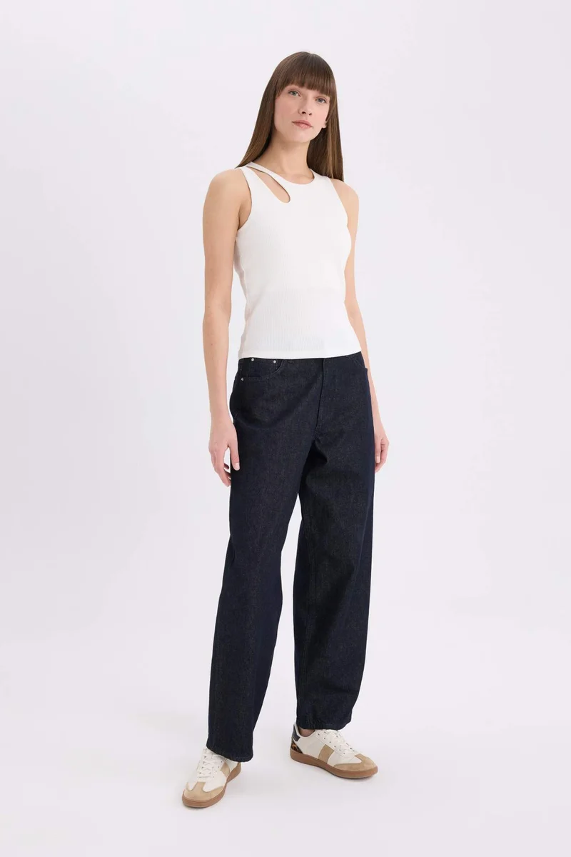 Defacto Slim Fit Crew Neck Ribbed Camisole White Tank Top