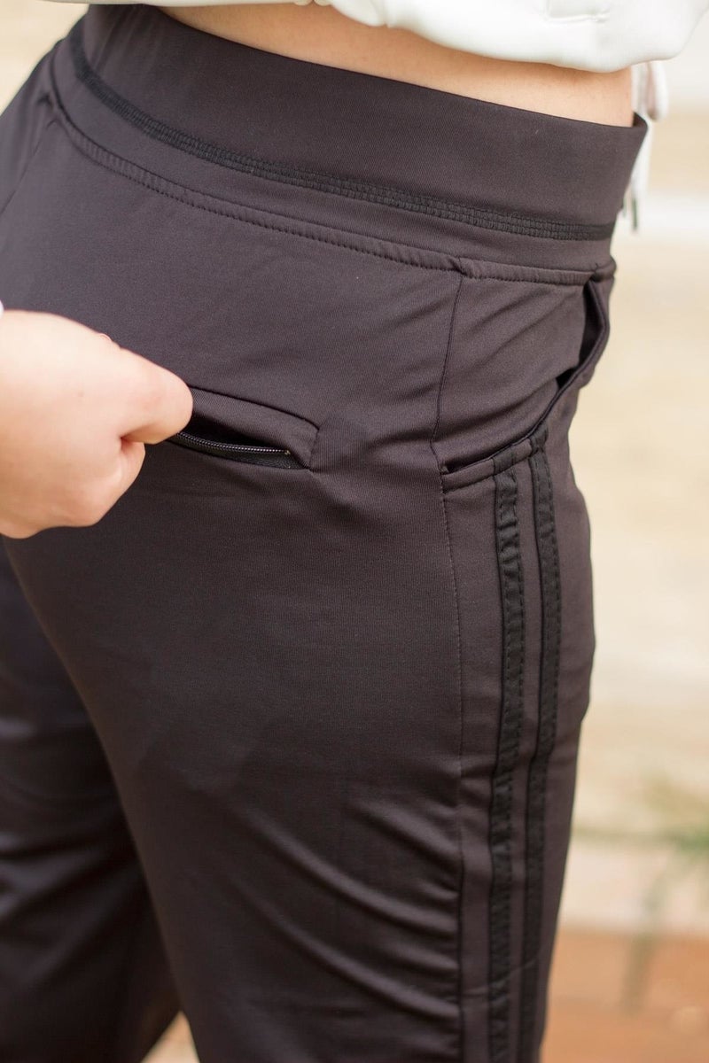 Azıcık Akıllı A Little Smart Women's Black Striped Basic Relaxed Fit Pocketed Sweatpants 21KESAAKT1  - Image 5