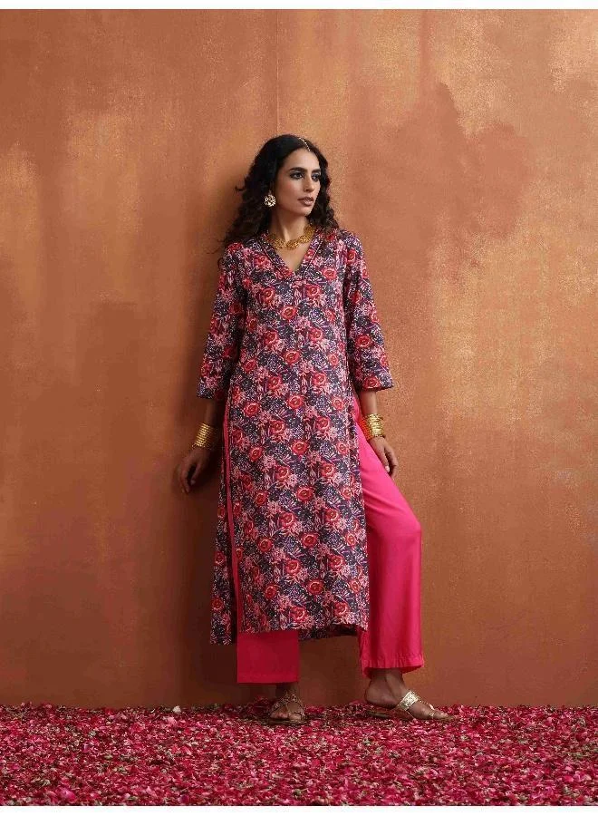 ترو برونز طقم كورتا وردي مطبوع بفتحة جانبية عالية