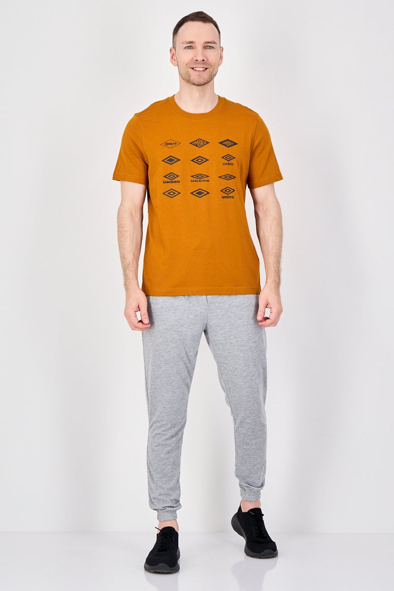 umbro Men Sportswear Fit Short Sleeve Outdoor T-Shirt, Brown - Image 4