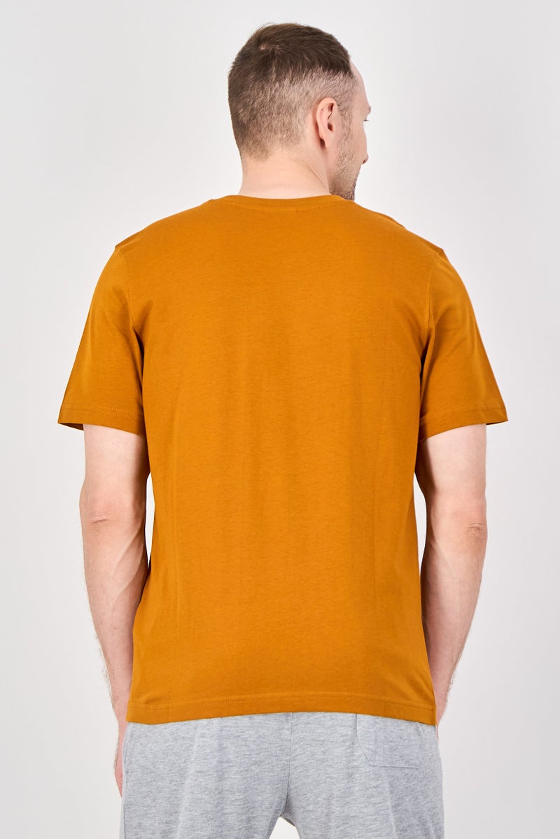 umbro Men Sportswear Fit Short Sleeve Outdoor T-Shirt, Brown - Image 3