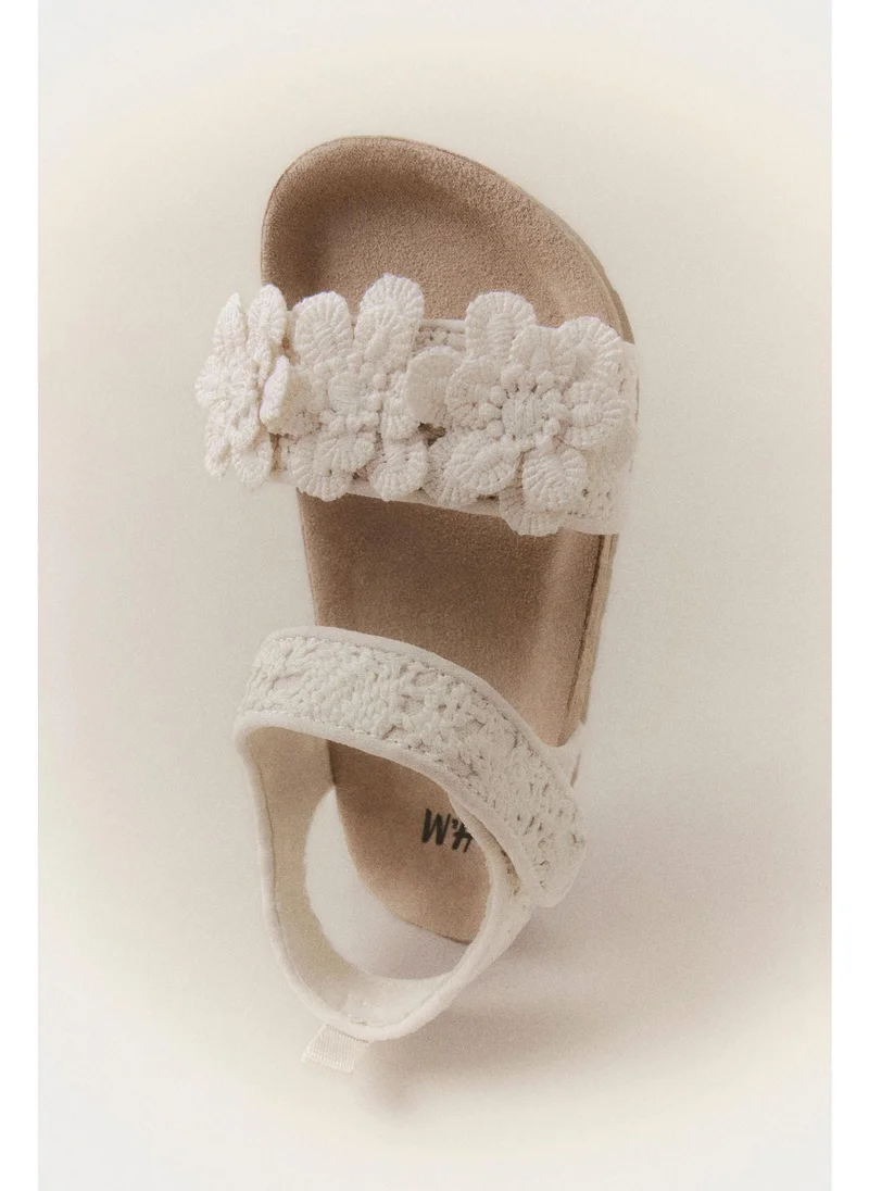 اتش اند ام Sandals