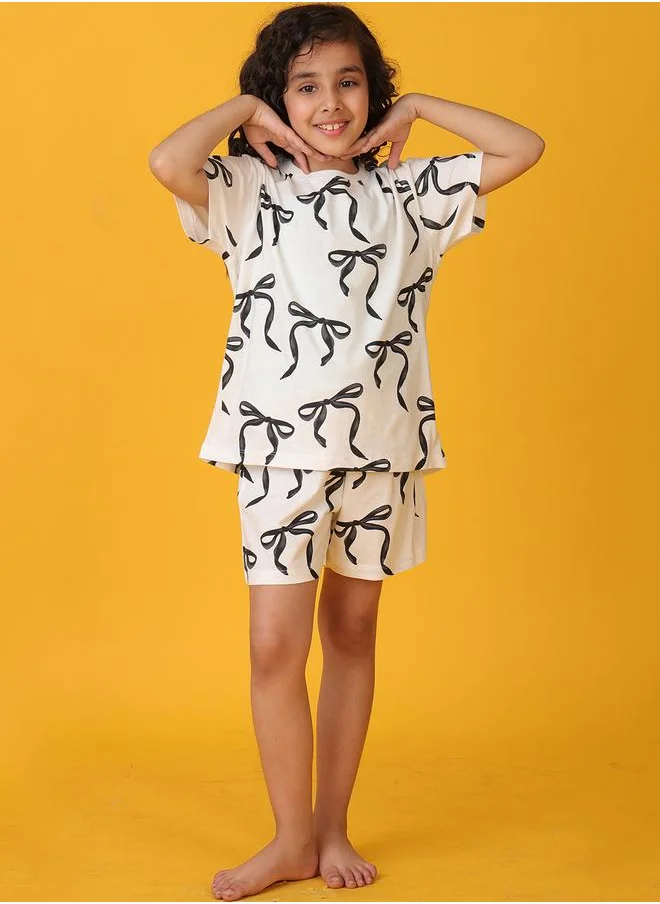 Anthrilo Anthrilo All-Over Bow Print Short Sleeve T-Shirt and Shorts Set