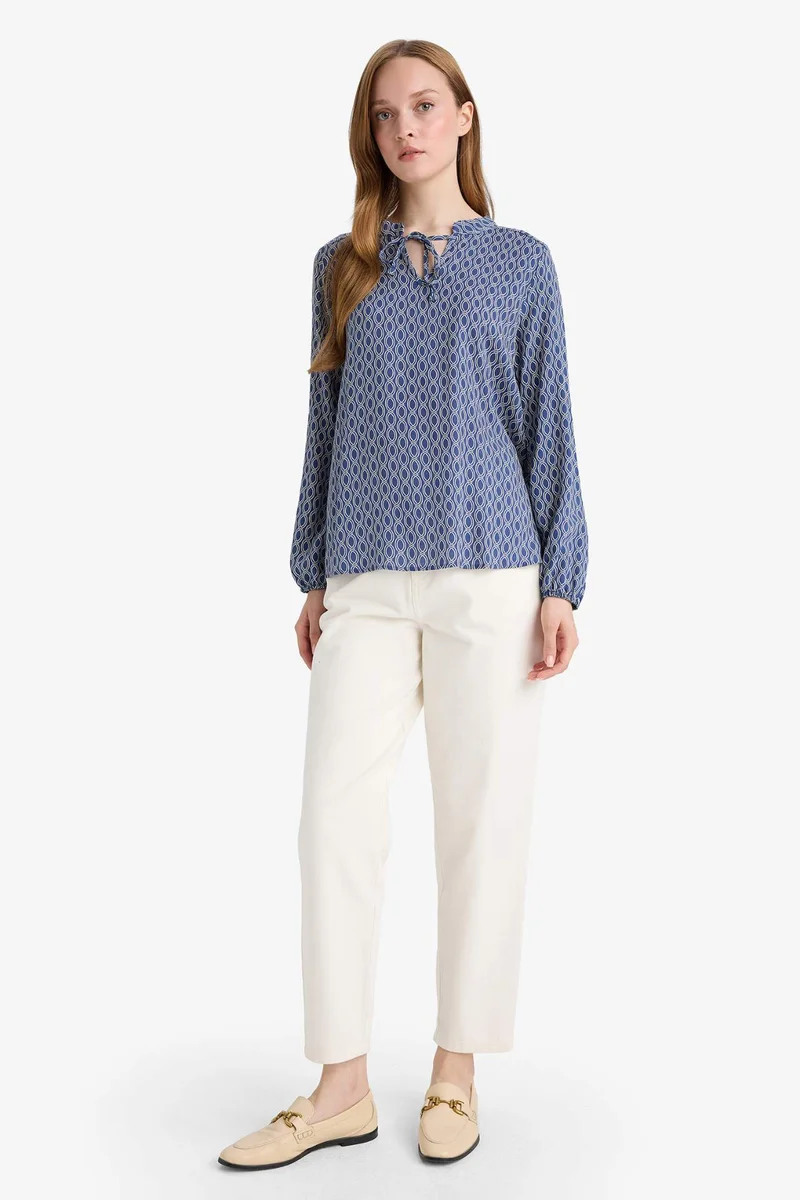 ديفاكتو Regular Fit Crew Neck Printed Long Sleeve Blouse