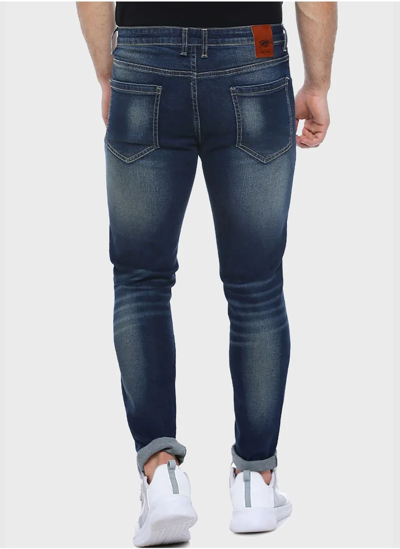 Campus Sutra Distressed Slim Fit Jeans