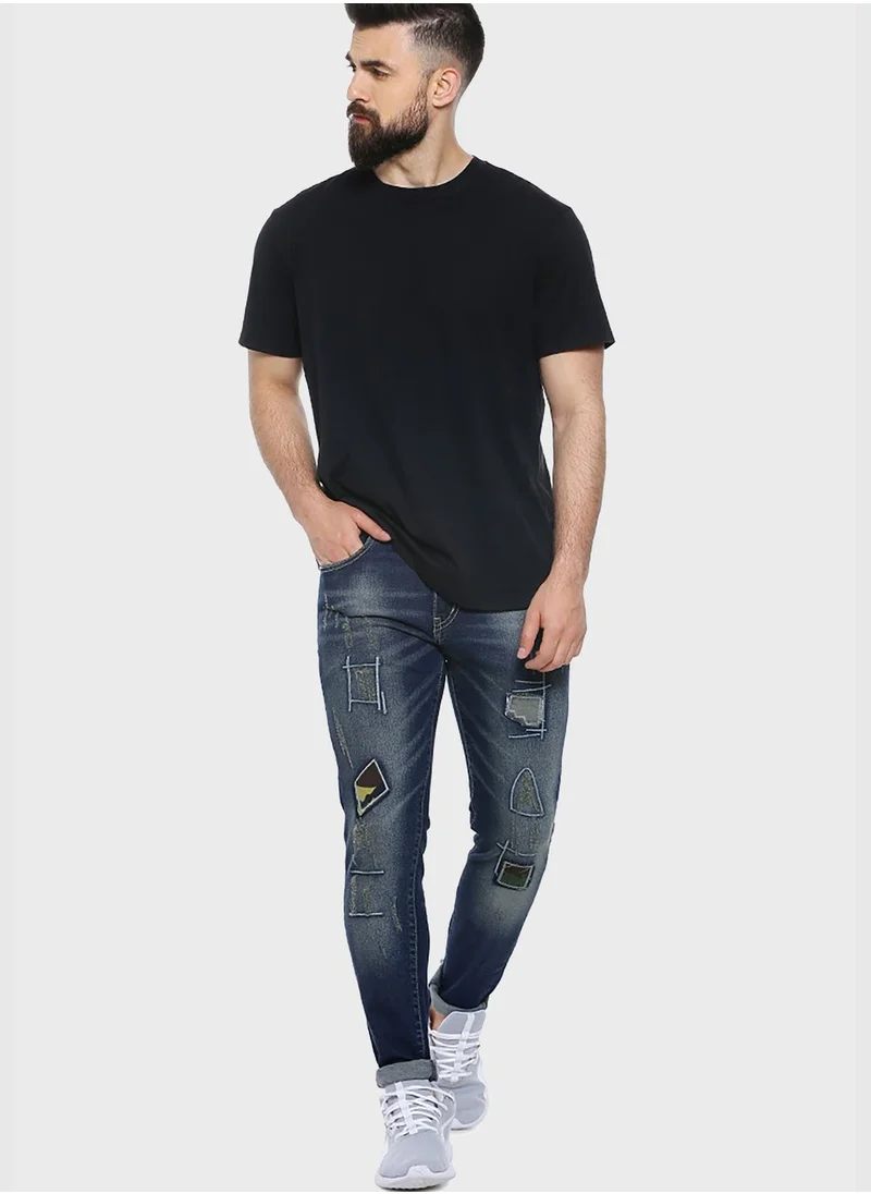 Campus Sutra Distressed Slim Fit Jeans