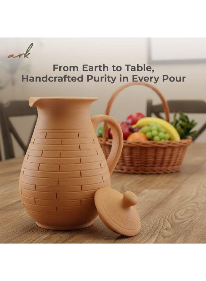 ارك إبريق طيني غير مطلي من ARK Dirtique | إبريق مياه تيراكوتا مصنوع يدويًا | صديق للبيئة | بتصميم الطوب | متين ومقاوم للتلف | تبريد طبيعي | غير سام وقلوي | 1000 مل - Image 3