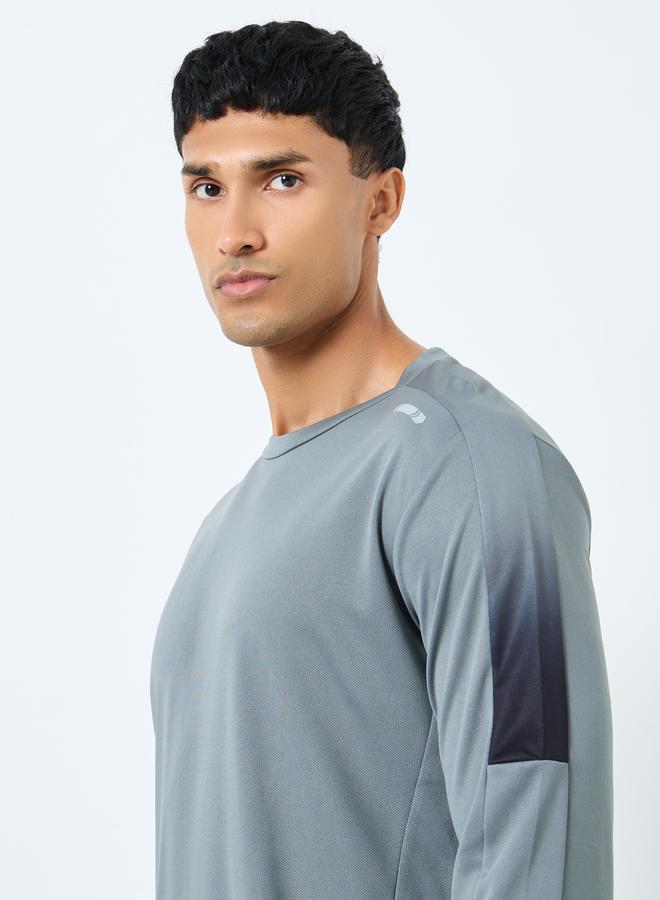 ستايلي اكتيف طقم ستايلي  قطع - تي شيرت بطبعة عاكسة وشورت وبنطلون رياضي - Image 4