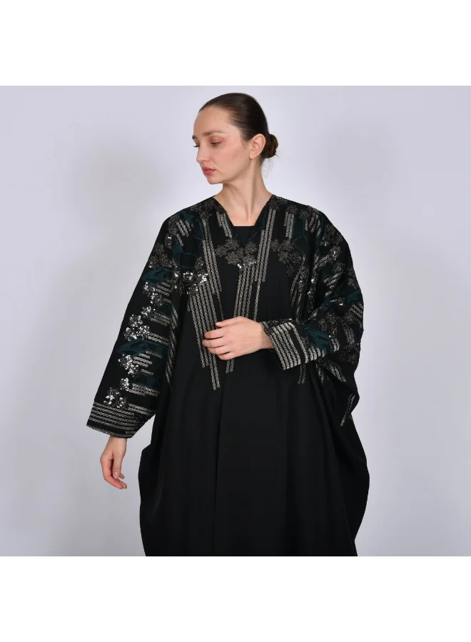 HAWRAA ABAYA Black abaya with a half-bisht and bright embroidery