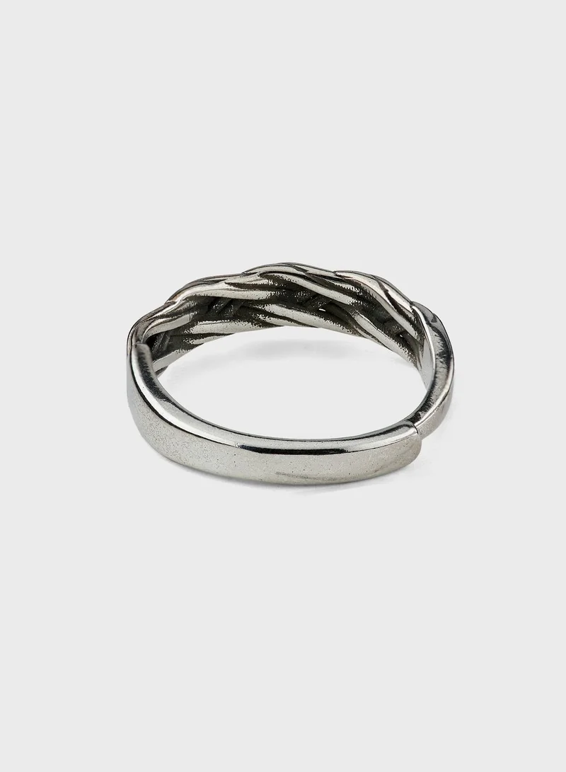 Seventy Five Chain Design Ring