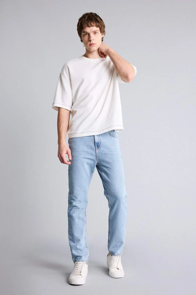 ديفاكتو 90's Slim Fit Washed Jeans