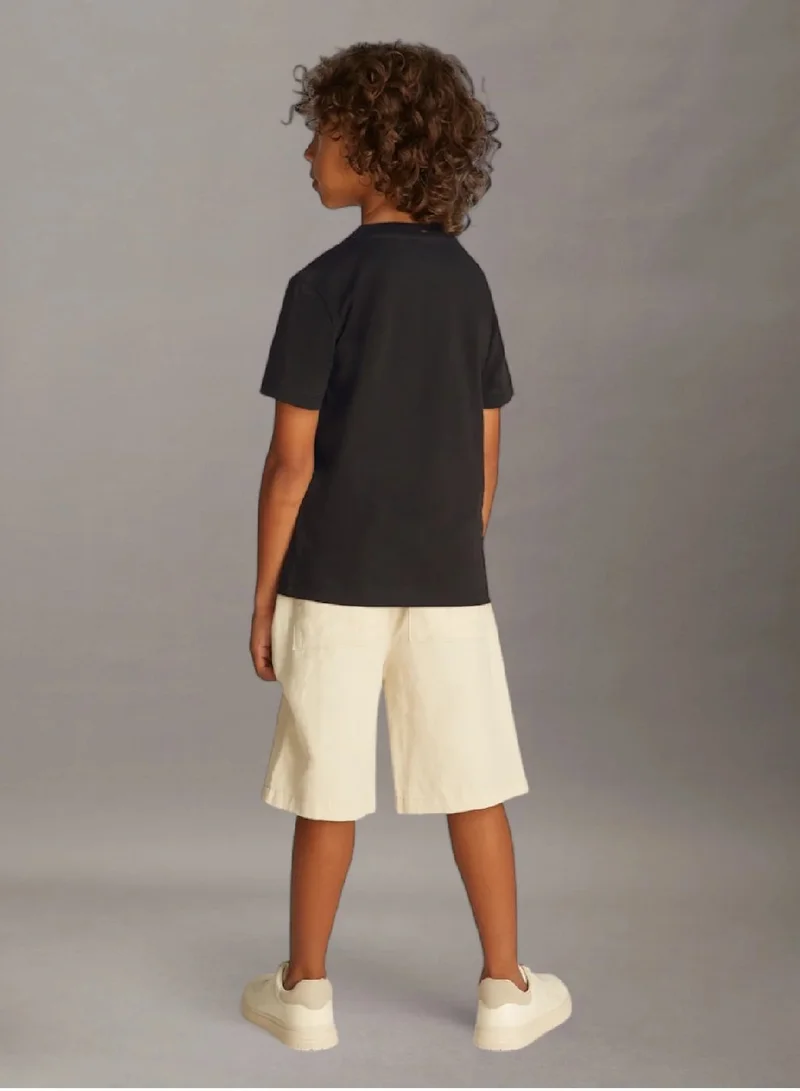 كالفن كلاين جينز طقم تيشرت من قطعتين