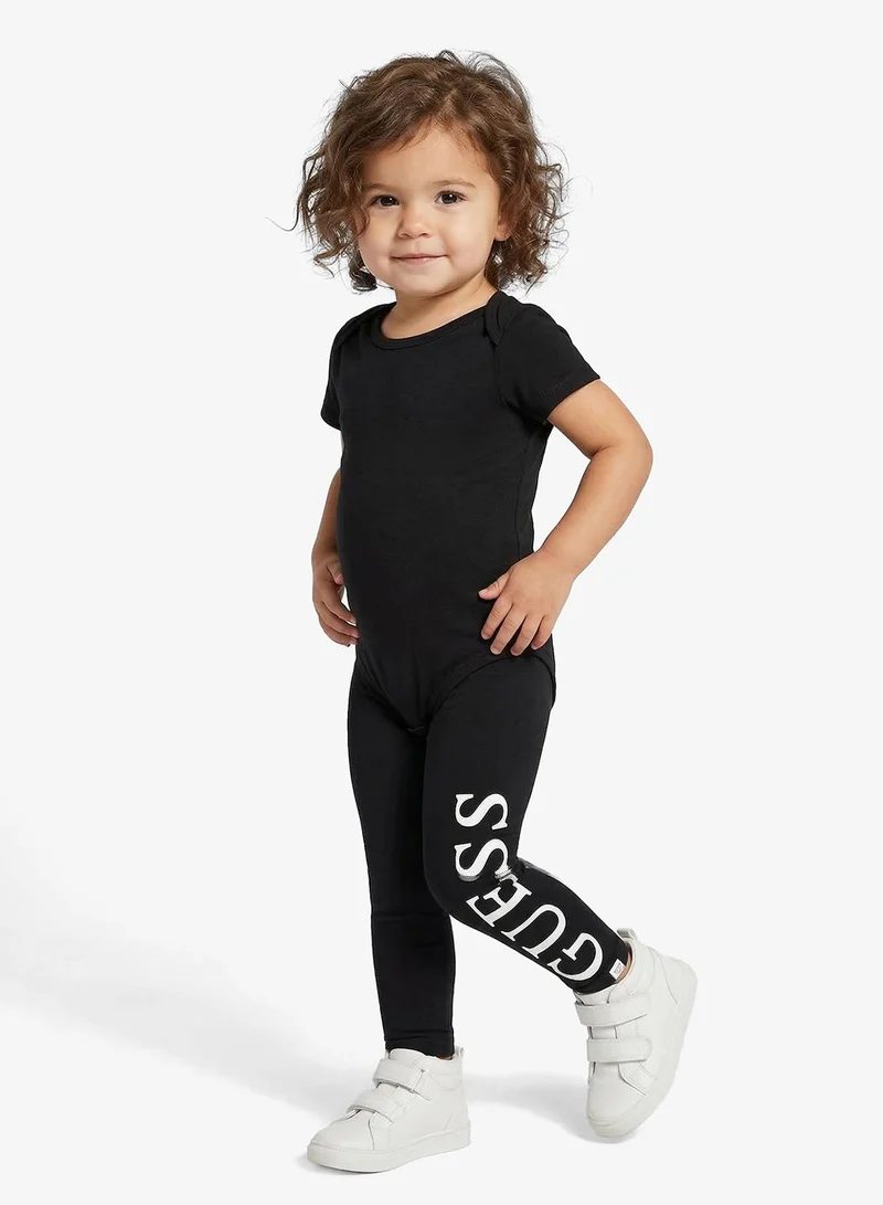 جس بنطال ليقنز بشعار الماركة