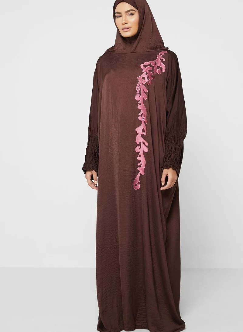 hayas closet Embroidered Detail Cuff Prayer Dress