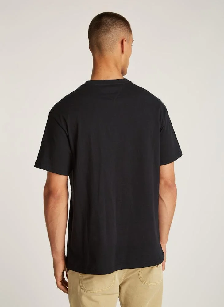 TOMMY JEANS Graphic Logo Crew Neck T-Shirt