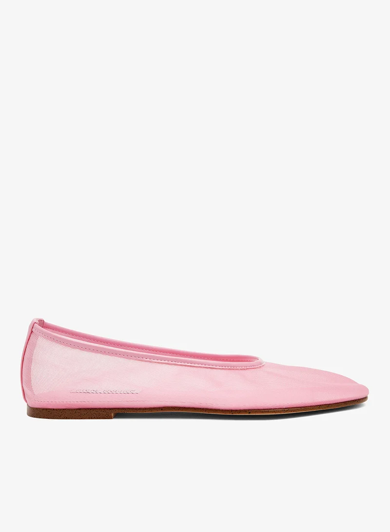 ستيف مادن باليرينا كاجوال