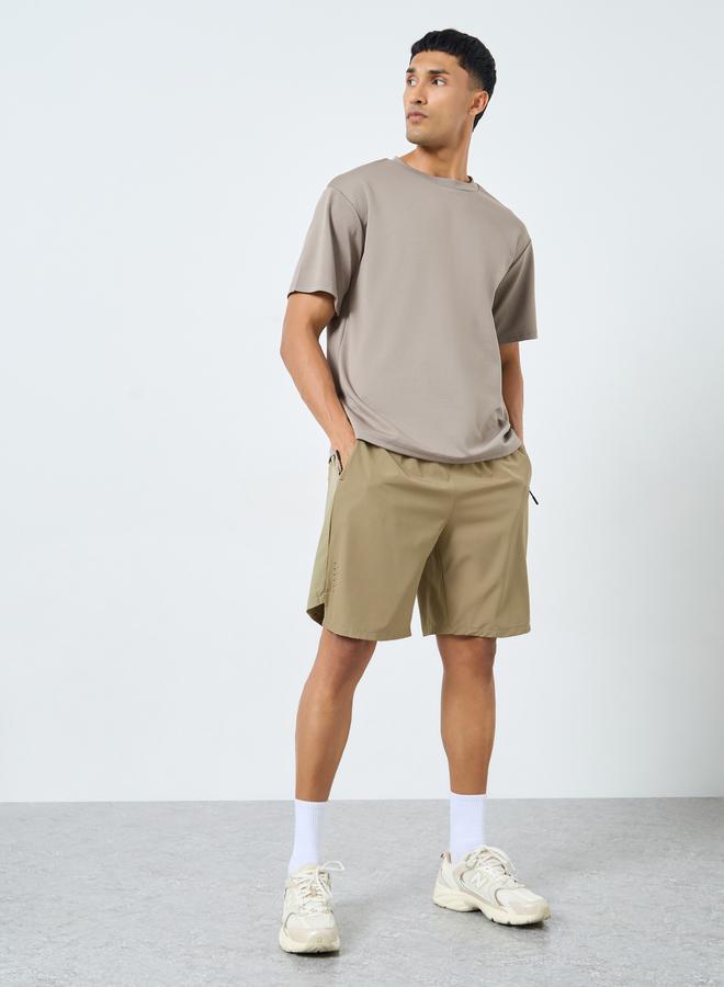 ستايلي اكتيف شورت رياضي للجري بقصة عادية - Image 2